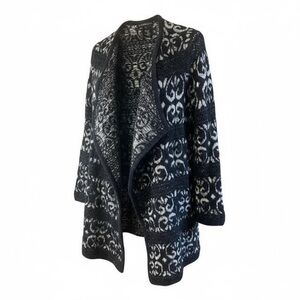 Design History Knit‎ Fuzzy Cardigan Sweater